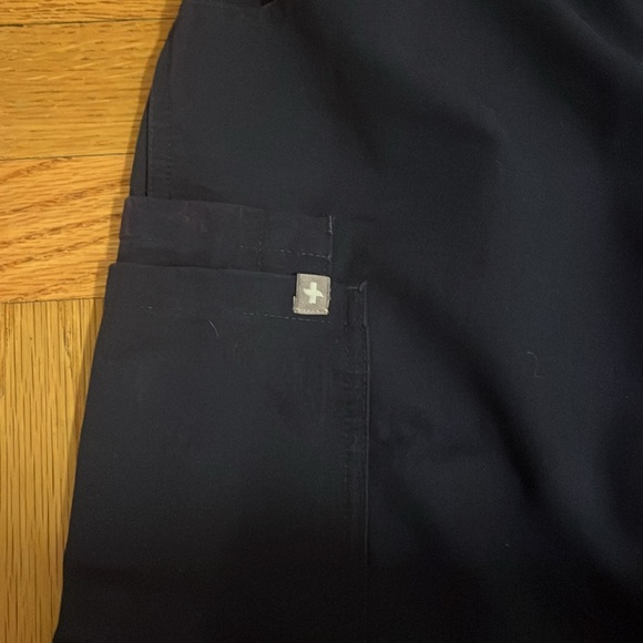Figs Kade Cargo Scrub Trousers™ Small Tall Navy Blue - Picture 4 of 6